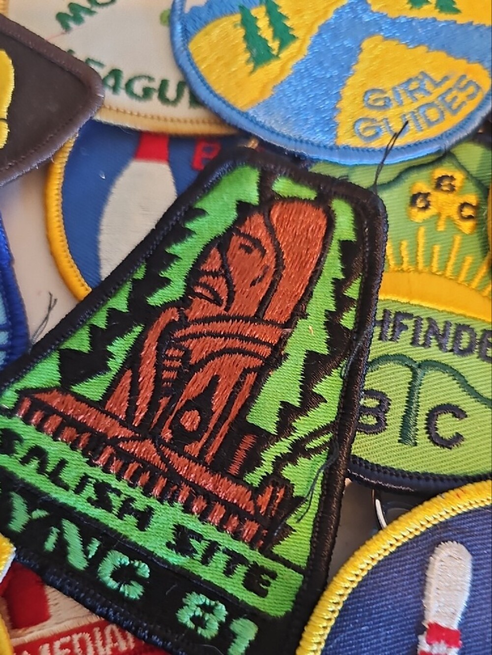 Vintage Collectible Guide Camp Patch Lot - Colorful Embroidered Patches - Picture 5 of 10